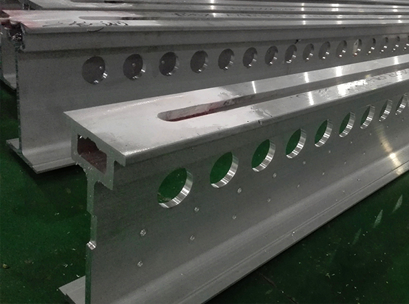 VH 3 4 Axis Metal BT40 CNC Profile Machining Center